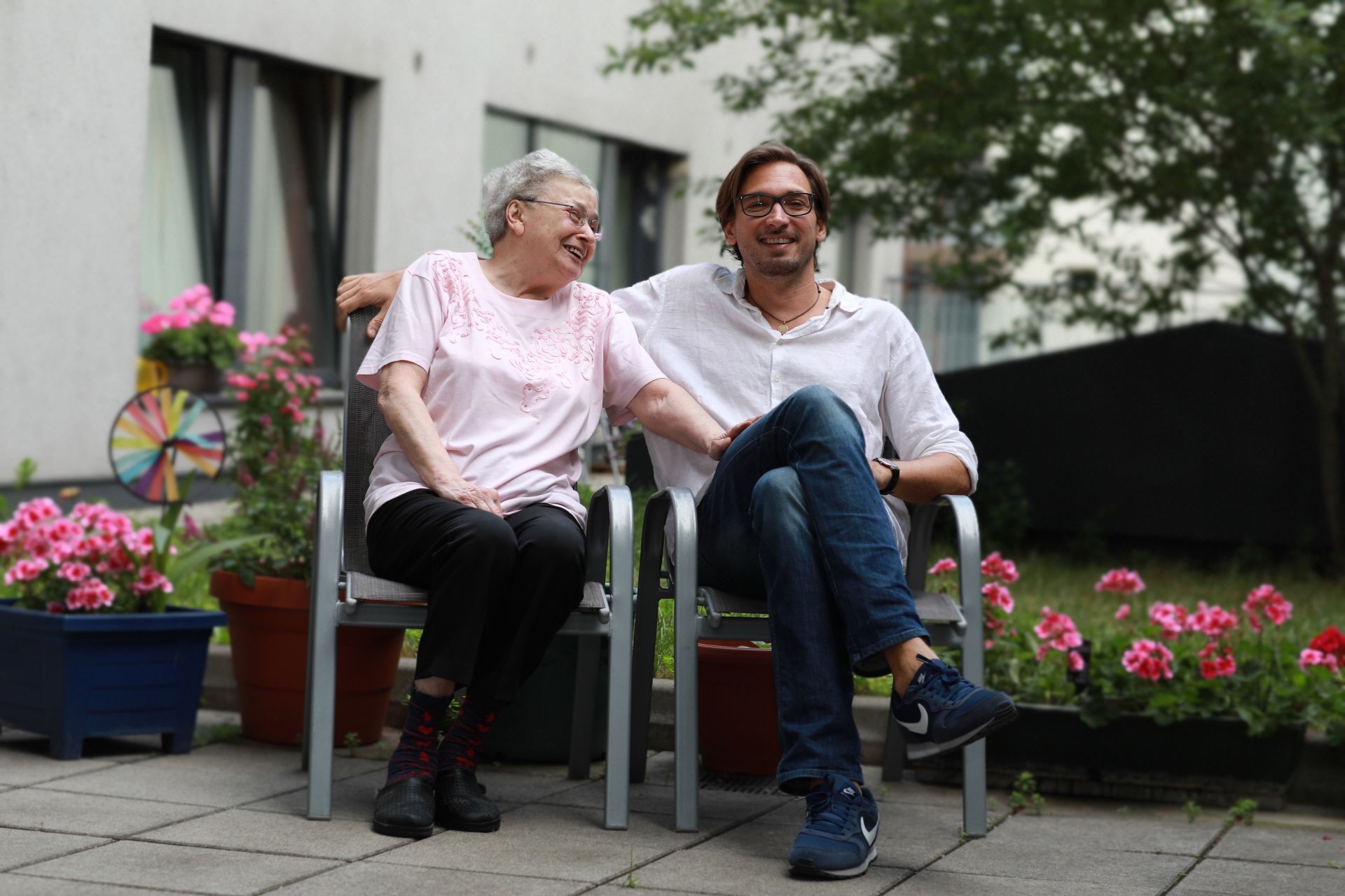 Helmut heute mit seiner Mutter